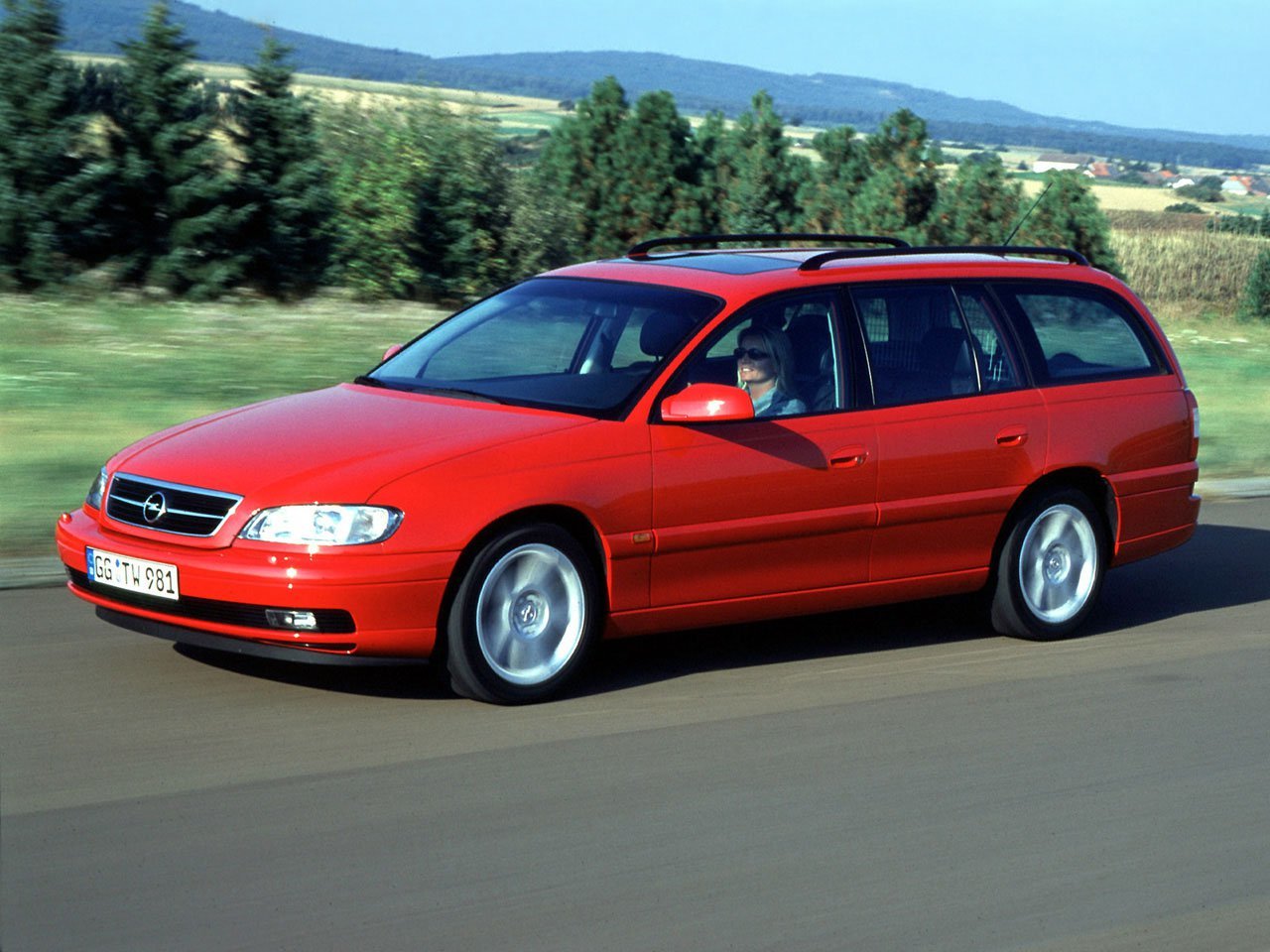 Опель омега б 5. Opel Omega 1999 универсал. Opel Omega универсал 2003. Opel Omega b универсал 1999. Opel Omega Caravan универсал.